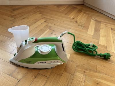 Daruji žehličku Bosch Sensixx'x DA50