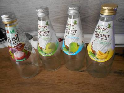 4 lahvičky se šroubovacími víčky 290 ml - sklo