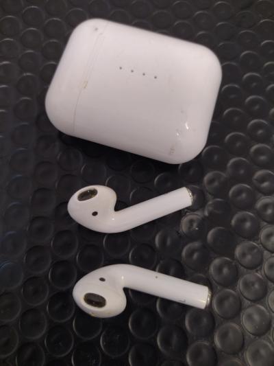 Bezdrátová sluchátka