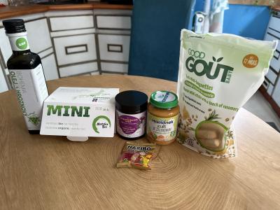 Hroznový olej, ostropestřecová pasta, matcha atd