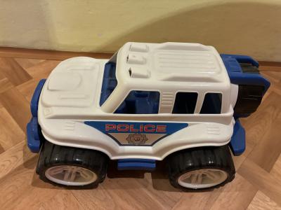 Hračka plastové auto větší