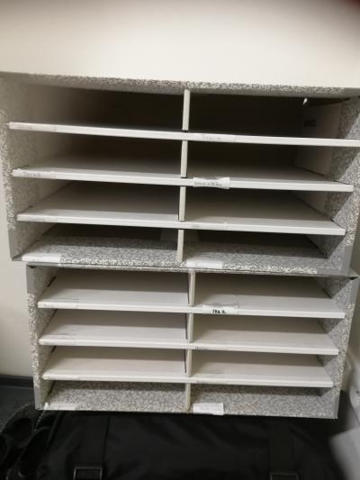 Kartonové šuplíky