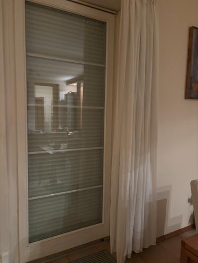 6 ks smetanových záclon různých delek