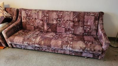 Rozkládací gauč se dvěma křesly