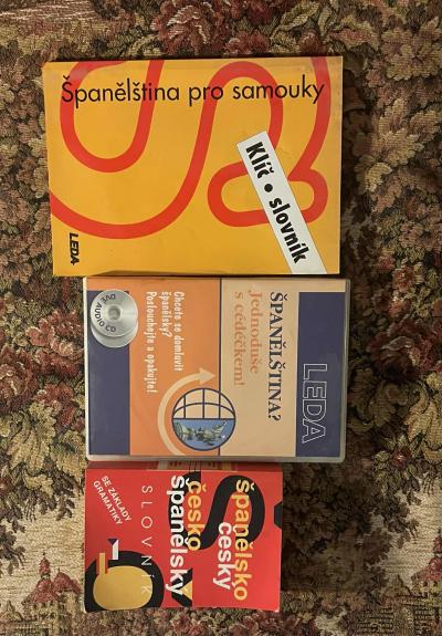 Španělština - učebnice, slovník