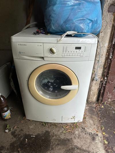 Finkční pračka Elektrolux po babičce