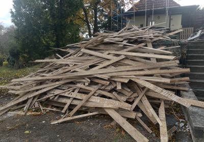 Daruji drevo za odvoz Brno