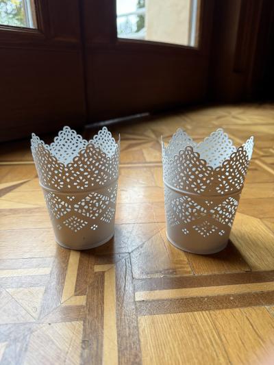 Svícny IKEA se svíčkami