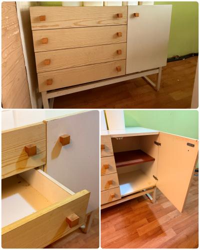 Bílá komoda s šuplíky