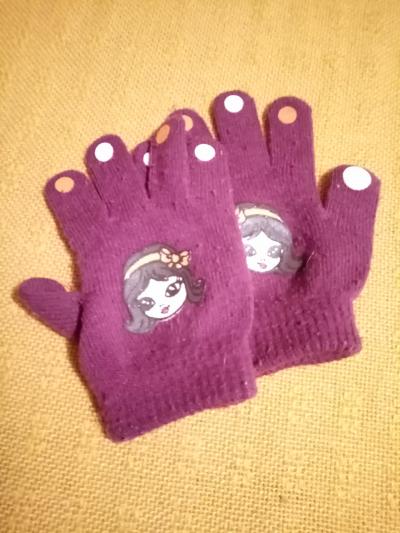 rukavičky s hlavičkou