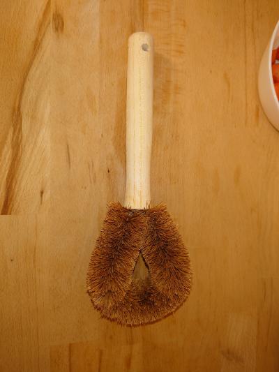 kartáč na mytí nádobí