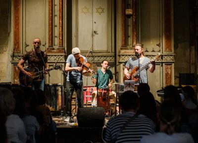 2x vstupenka na koncert skupiny "Hm..." Praha, 6.11.