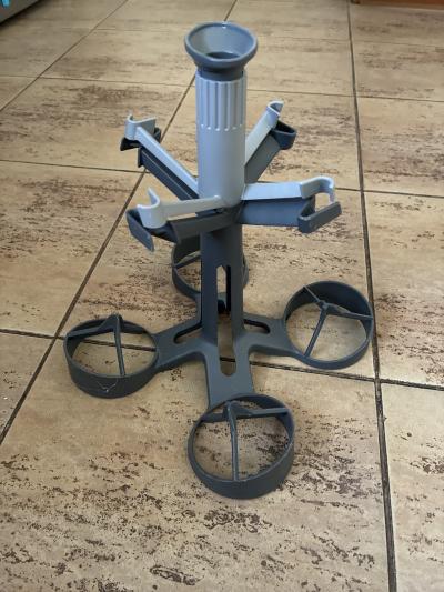 Stojan do myčky na vinné sklenice