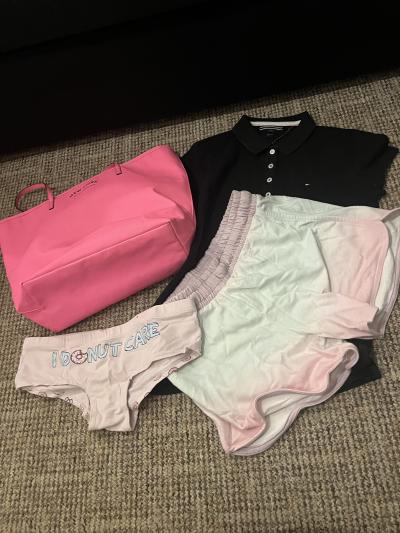 Zdarma za odvoz dívčí věci