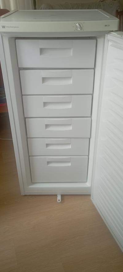 Daruji za  váš vlastní odvoz funkční mrazák.