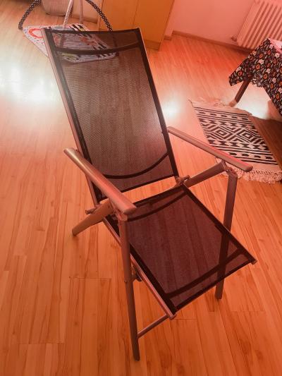 SKLÁDACÍ KŘESLO-LEHÁTKO