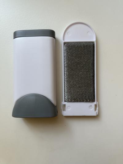 Nový kartáč na textil