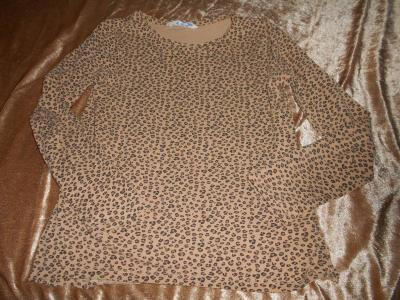 Tričko hnědé  HM vel. 134/140 8/10 let