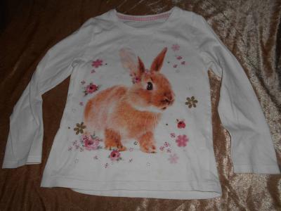 Tričko s králíčkem.