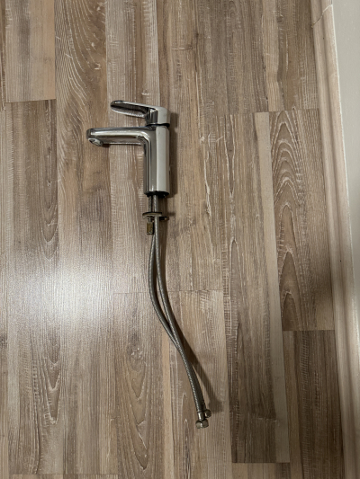 Daruji kuchyňskou baterii