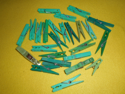 Kolíčky na prádlo zelené