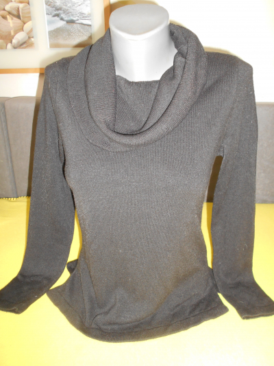 Svetr rolák hnědý