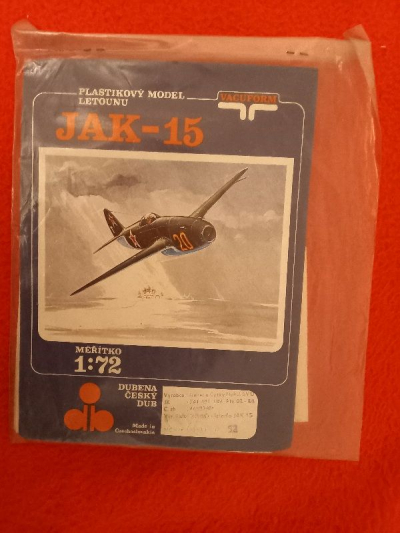 Plastový model Jak-15 1:72