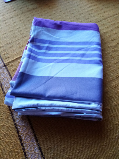 cícha se zipem, používaná