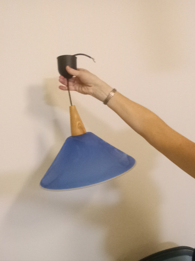 Závěsná lampa modrá