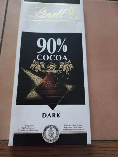 Čokoláda Lindt 90%