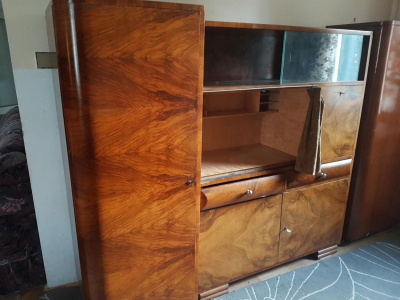 SEKRETÁŘ RETRO SE ZABUDOVANOU SKŘÍNÍ.