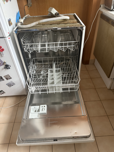 Daruji za odvoz myčku Bosch Winner.