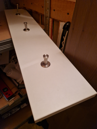 Věšák bílý Ikea 75x15