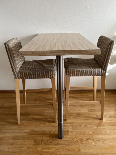 Barový stůl a 2 židle