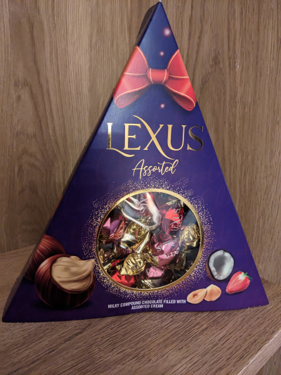 Daruji čokoládovou bonboniéru