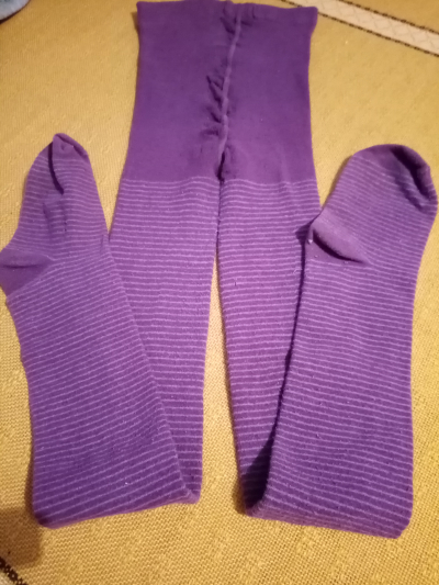 punčocháče fialové, proužkaté