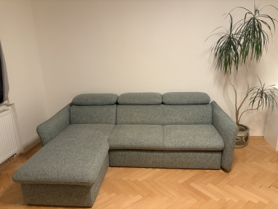 Rozkládací sedačka s úložným prostorem