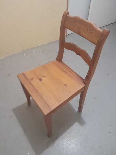 Židle selská z masivu