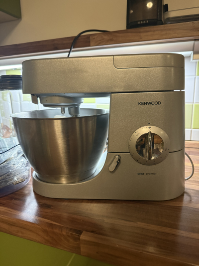 Kuchyňský robot funkční