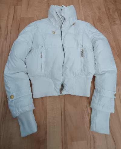 Bílá zimní bunda 34