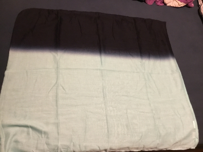 Dvojity tenky sal cca 110 x 100 cm