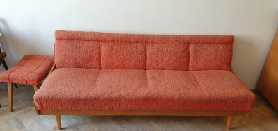 Stará retro pohovka