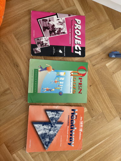 Daruji učebnici a pracovní sešity na AJ