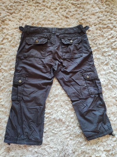 Tříčtvrteční kalhoty, velikost S