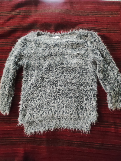 "Chlupatý" svetr