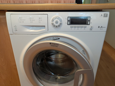 Pračka Hotpoint-Ariston Futura WMD 843