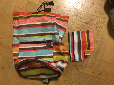 Vetsi vak pres rameno a pouzdro