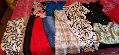 Mix kalhoty,  sukně,  šaty, boty, vel. 44-46 pro dámu 50+ le