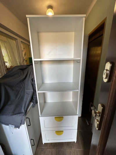 Daruji používanou IKEA skřín