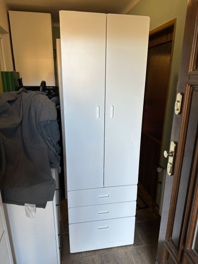 Daruji používanou IKEA skřín